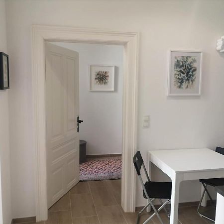 Ruhige Art-Garconniere Mit Balkon Apartment Vienna Exterior photo